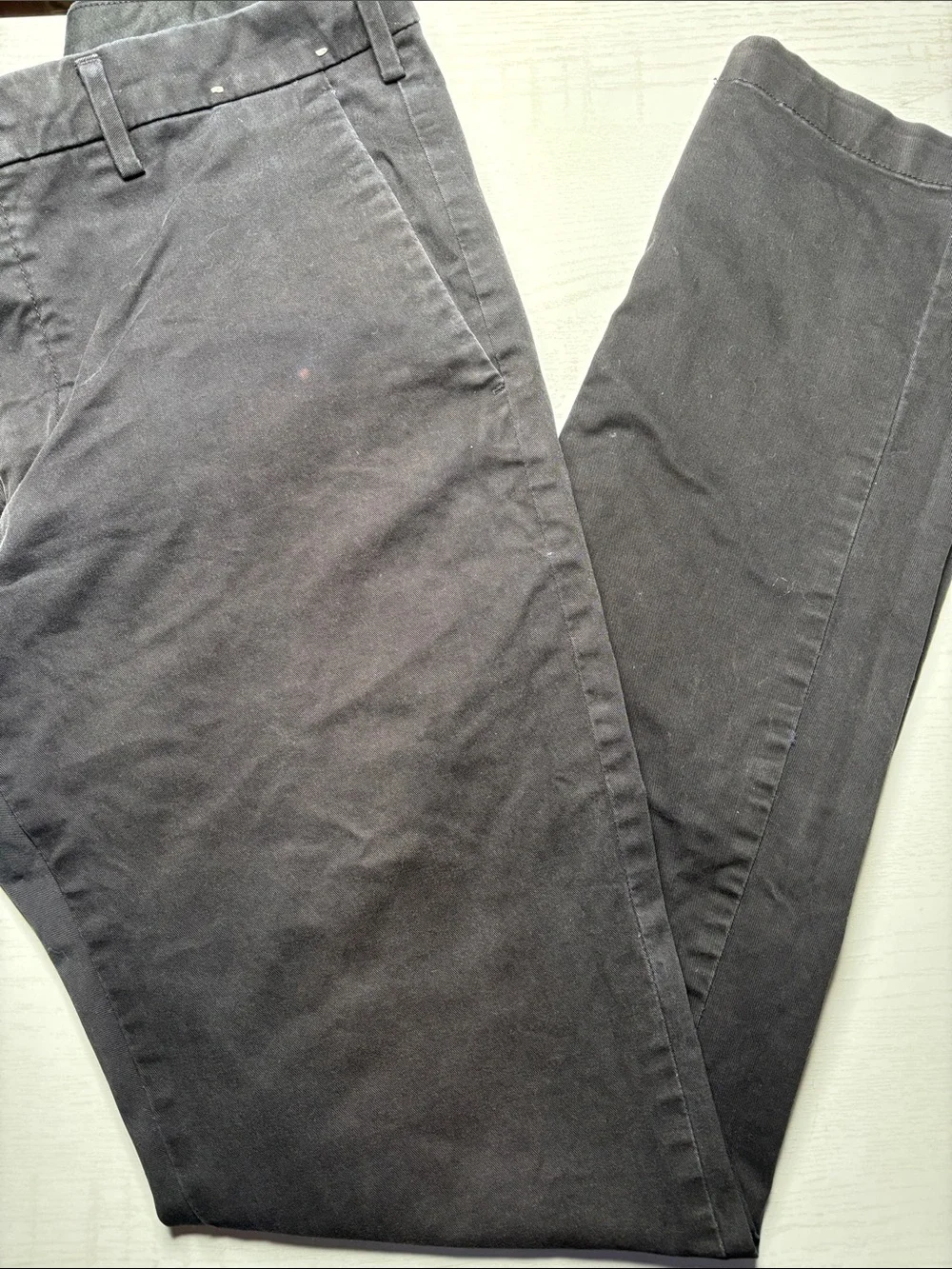 UNIQLO Men’s Slim Straight Jeans - Black